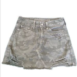 AE Distressed Green Camouflage Skirt